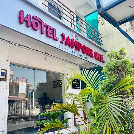 Hotel Jampore Inn Daman Esterno foto