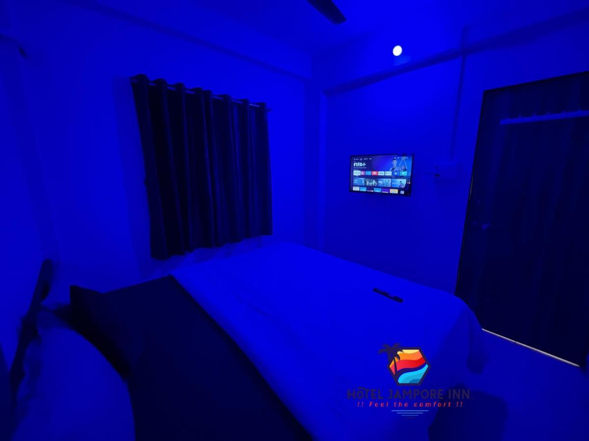 Hotel Jampore Inn Daman Esterno foto