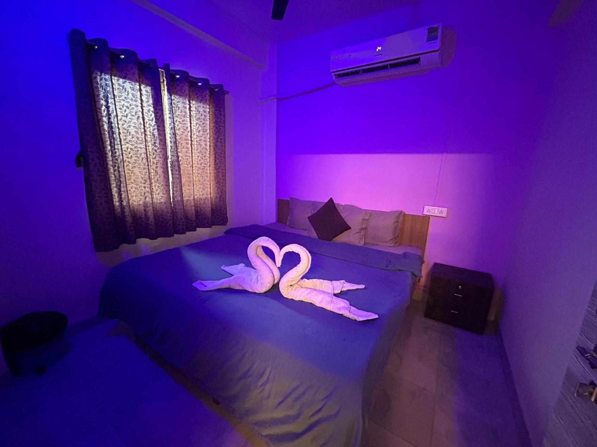 Hotel Jampore Inn Daman Esterno foto