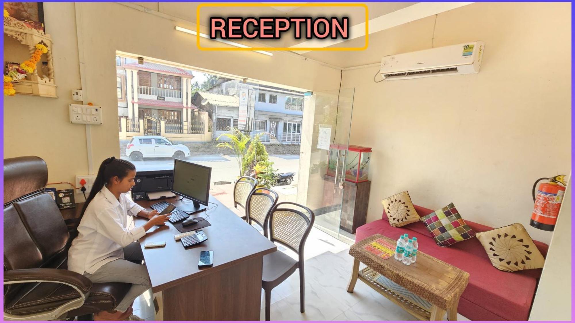 Hotel Jampore Inn Daman Esterno foto